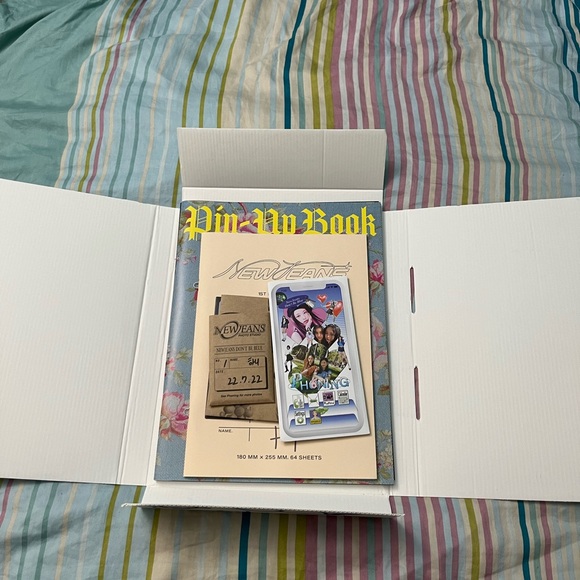 🩵NEW JEANS- 1st EP ‘Hanni’ version - Picture 2 of 3